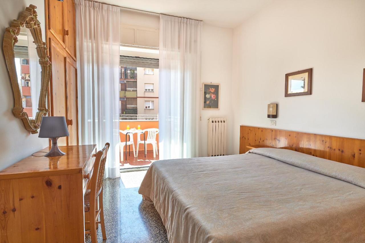 Albergo Natalina Finale Ligure Bagian luar foto